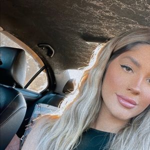 Meet your Posher, Victoria